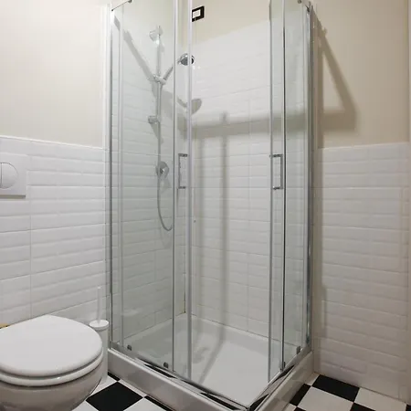 Station 2 Milano